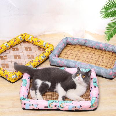 China Durable Wholesale Washable Luxury Large Cat Dog Bed Waterproof And Scratch Comfortable Luxury Pet Bed for sale