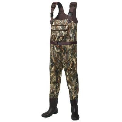 China 100% Waterproof / Insulated Waterproof Neoprene Camouflage Hunting Wader With Warm Wellies for sale