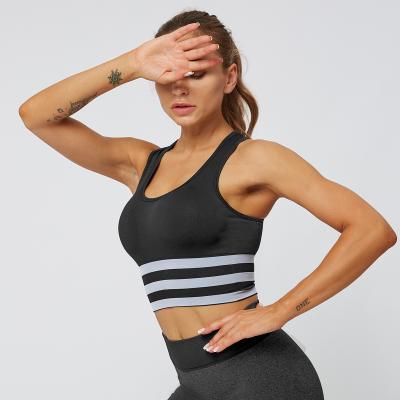 China Sexy stripes seamless knitting sports bra women gather running stereotyped yoga vests fitness bra women for sale