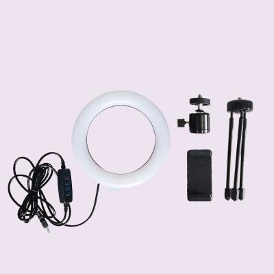 Cina 6 Inch ring light with tripod stand Cheapest Ring light for sale led ring light in vendita