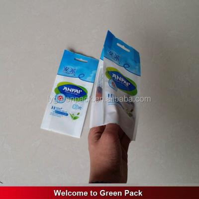 China China Cheap Moisture Proof Wet Wipes Cloth , singel packing push wipes for cleaning for sale