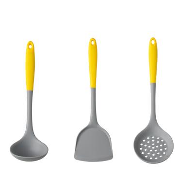 China Factory 3 Pcs Viable OEM Handle Stick Silicone Gray Yellow Kitchen Utensil Non Sets With Spoon Spatula Colander for sale