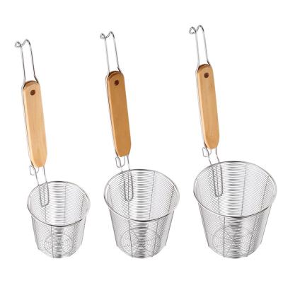 China Factory direct 201stainless steel wire strainer strainer wooden handle strainer basket stainless food skimmer for sale