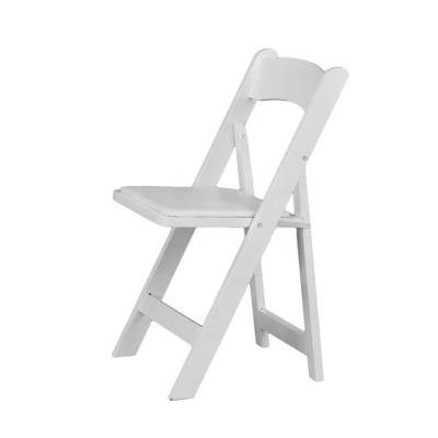 China Modern White Plastic Folding Chair Wedding Wimbledon Resin Garden Chair for sale