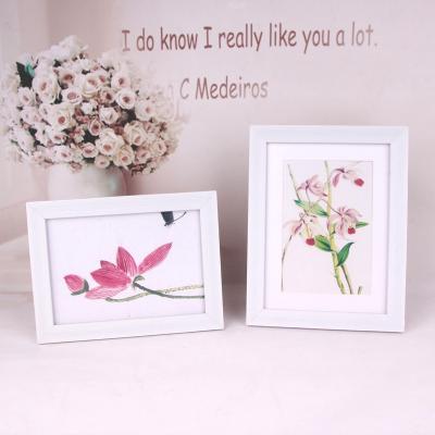 China Simple Home Plastic Photo Frame Ornament Frame for sale