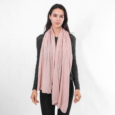 China Autumn Winter Fashionable Checkerboard Knitted Women's Retro Solid Color Thin Shawl Scarf for sale