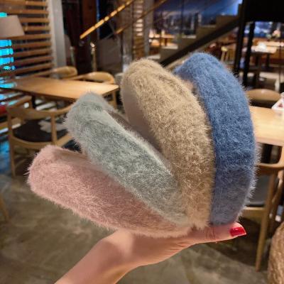 China Custom fashion hot sale fur fabric headband women winter style headband hair accessories for sale