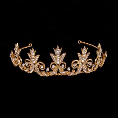 China Zinc alloy of the latest European and American jewelry style tiara wedding crown party bridal tiara crown design for sale