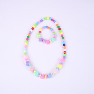 China Fashion Handmade Acrylic Jewelry Kids Acrylic Beads Set of Necklace and Bracelet for sale