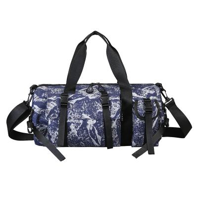 China Men's and women's waterproof bicycle bag traveling camouflage large capacity bag. For Wholesale 2021 Displacement for sale