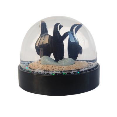 China Buy Factory Price Mini Plastic Penguins Snow Globe From China for sale