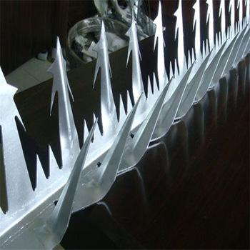 China Boundary Walls Fencing Wire Mesh Wall Spikes / Wall Spike Fence 2.50 Galvanized Iron for sale