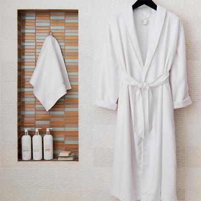 China Four Seasons Breathable Wholesale Custom Unisex Hotel Microfiber Women White Bathrobe for sale