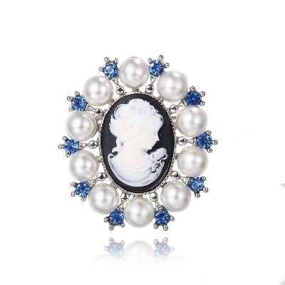 China Environmentally Friendly Factory Outlet Simulated Beads Directly Surrounding Vintage Cameo Decor Brooch Pins for sale