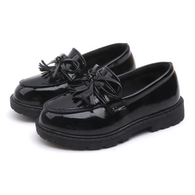 China 2022 New Design Lightweight PU Upper Kids Black Leather School Shoes For Girls for sale