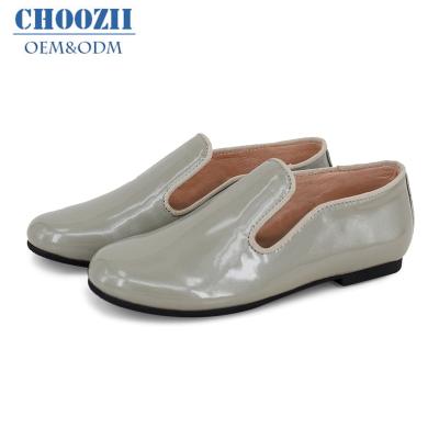 China Choozii Premium Light Price Patent Leather Loafers Boys Casual Shoes Good Slip On Classic Kid Shoes for sale