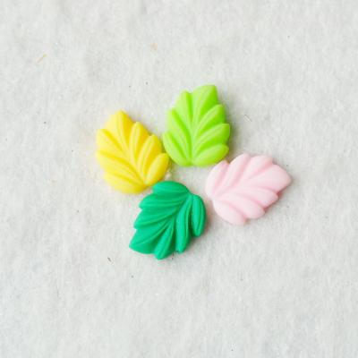 China Europe Resin 200Pcs/Bag Flatback Mini Leaves Charm For DIY Craft Scrapbooking Decoration for sale