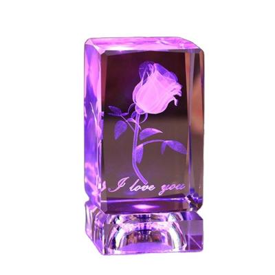 中国 Wholesale Wedding Favor Gift 3D Laser Engraving K9 Crystal Block 販売のため