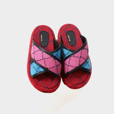 China Insulative sell well designer sandals women's famous brands comfortable and durable children's summer quality sandals new type for sale