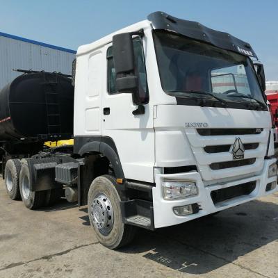 China 420HP 371HP Sinotruck HOWO 6X6 Tractor Truck Tractor Tires with Customizable Request for sale