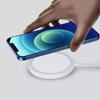 China 10W QI Wireless Charging Wholesale 2020 New Magnetic Fast Wireless 15w Charger For Iphone 12 Pro Max for sale