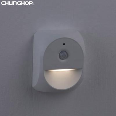 China EUROPEAN SC-191E Wireless Rechargeable Pir Motion Sensor Lamp Indoor Smart Auto Led Wall Light for sale