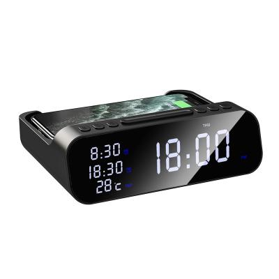 China New Antique Style 2022 Smartset Digital Alarm Clock With 15W Wireless Charger for sale