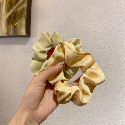 China Factory Directly 100% Fine Custom 6A Silk Hair Scrunchies With Logo , Satin Silk Scrunchies for sale