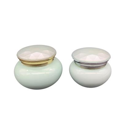 China 30G Porcelain Cosmetic White Cosmetic Cream Bottle Round Eye Cream Bottle Cosmetic Plastic Bottle for sale