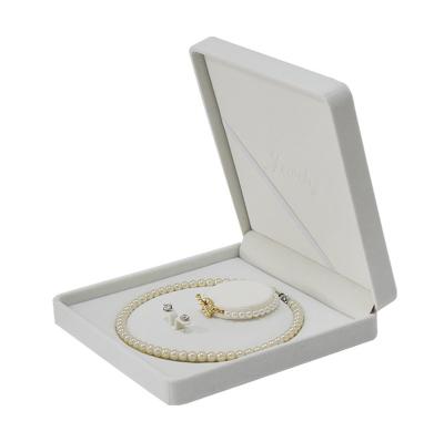 China Wholesale White Color Jewelry Gift Box Velvet Set Pearl Necklace Box 2022 Eco-friendly Jewelry Ring Earring Set for sale