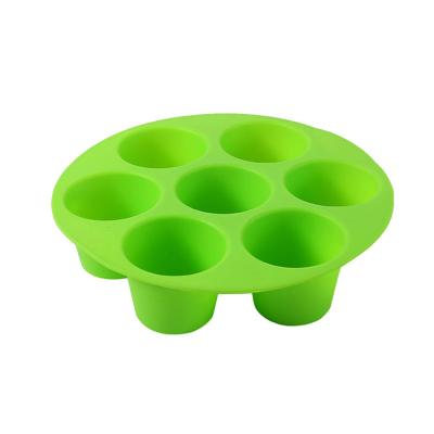 China Disposable Food Grade Bpa Free Silicone Mold 7pieces Set DIY Cake Mold Cups Cupcake Air Fryer Liners For Cake for sale