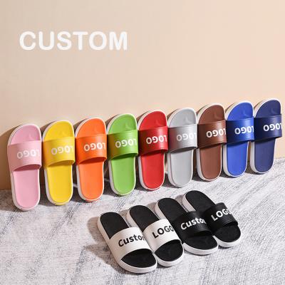 China Lightweight PVC Indoor Slippers Men Beach Slippers Custom Logo White Black Pink Red Blue Outdoor Slippers for sale