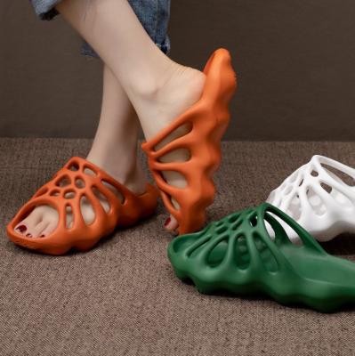 China Summer Light Fresh Fashion New Style Men's Spider's Web Hollow Yee EVA Slipper Slides Women for sale