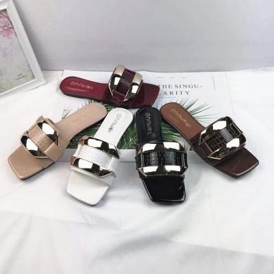 China Women's Leather Ring Metal Buckle Slippers For Light Women's Casual Outdoor Large Size Flat Wholesale for sale