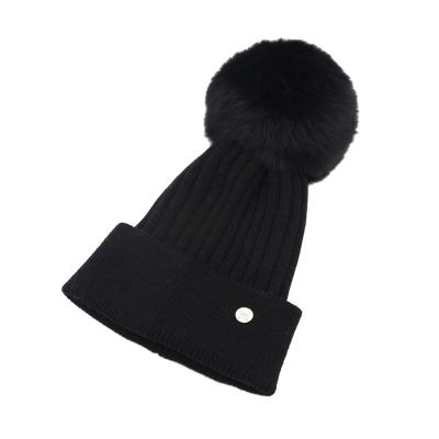 China COMMON Winter Fur Ball Pom Pom Hat Real Raccoon Fur Beanie Hats Women Knitted Fur Pompom Hat for sale