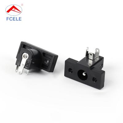 China Applicable temperature 40~+70′ „ ƒ Factory Sale Multifunctional Black DC Power Outlet Outlets for sale