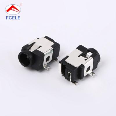 China Applicable temperature 40~+70′ „ ƒ High Quality Standard High Performance Plug DC Power Electrical Outlet for sale