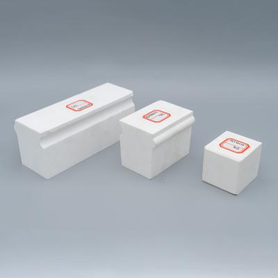 Cina 9 Durezza di Mohs Alumina mattoni ceramici Alumina mattoni da fuoco 90% 92% 95% 99% in vendita