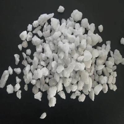 China 2250°C Melting Point White Fused Alumina For Manufacturing Needs for sale