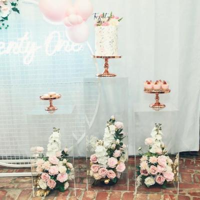 China Wedding Witg Backdrop 40 Inch Square Cylinder Pedestal Display Set Clear Acrylic Pillars for sale