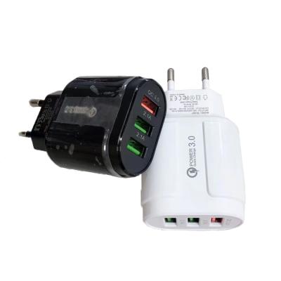 China 3 Port USB Qualcomm 3.0 Fast Charger 20W 50HZ For Mobile Phone for sale