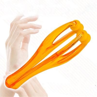 China Knuckle massage finger massager High-quality finger massager roller hand wrist meridian Pain Relief hand massager finger joint massager for sale