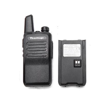 China Portable Mini FM Teamup Transmitter Handheld Two Way Radio Walkie Talkie Long Range 1200mAh Portable Long Range 16 Channels for sale