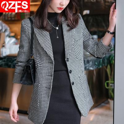 China 2022 autumn and winter female temperament plaid jacket suit jacket women wool waterproof British style houndstooth suit new small for sale