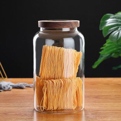 China 2023 Hot Sales Freshness Preservation Glass Storage Container For Food Eco-friendly Hot Sales Glass Spice Jar With Bamboo Lids for sale