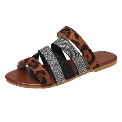 China Hot Selling Women's Comfortable Soft Outdoor Breathable Fashion Trend Leopard Dry Durable Ladies Slippers for sale