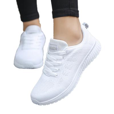 China New Mesh Women Sports Casual Shoes Fashion Trend Edition Women's Running Shoes Breathable Light Pair Shoes for sale