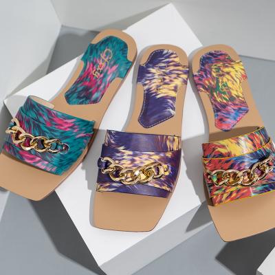 China New Fashion Trend Summer Sandals Slippers Metal Flat Female Casual Chain Decoration Comfortable Outdoor Beach Plus Size Women Slides for sale