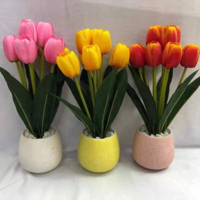 China Wedding Indoor Home Decor Decoration Flower Tulip Artificial Decorative Flower for sale