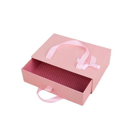 China Recycled Materials Lace Slipping Drawer Packaging Box Jewelry Scarves Exquisite Packaging Gift Box Handle Charming Box for sale